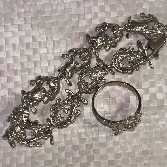 taz Mania Jewelry - Vintage 90s Taz-Mania set or ring and bracelet sterling silver